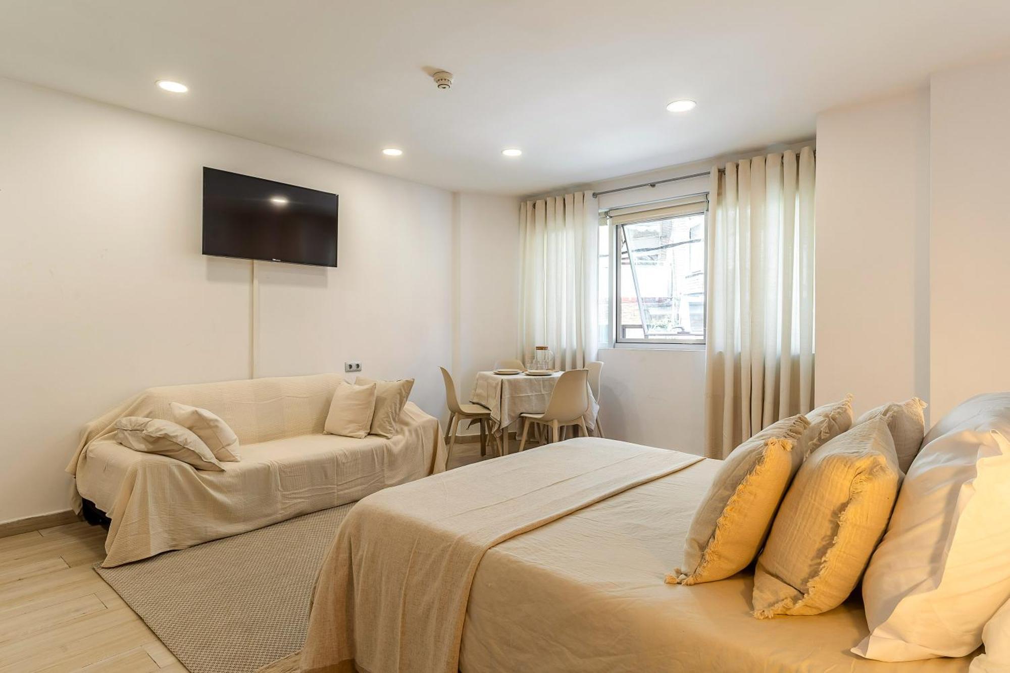 Aparthotel Centric Castelldefels Eksteriør billede