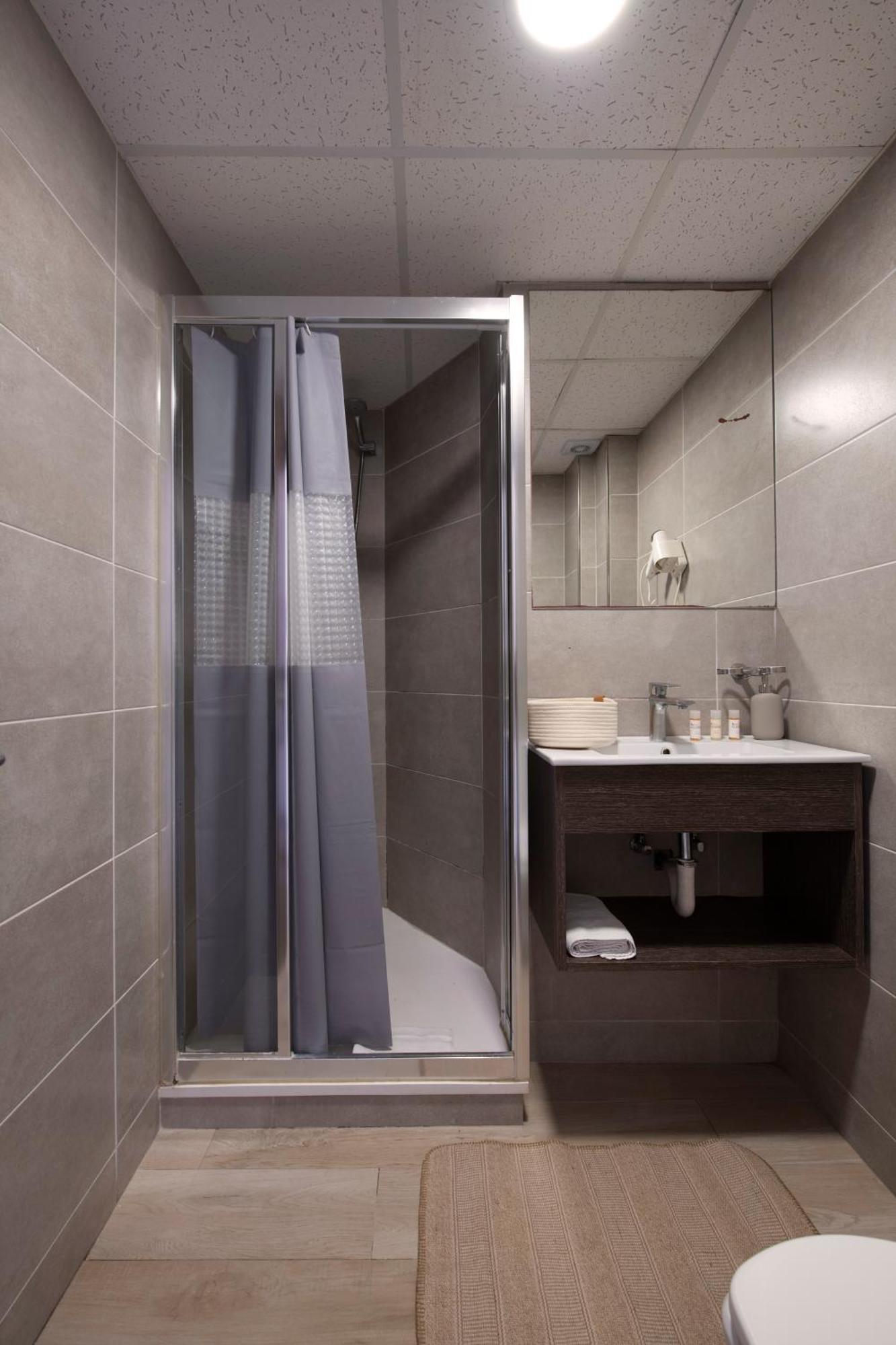 Aparthotel Centric Castelldefels Eksteriør billede