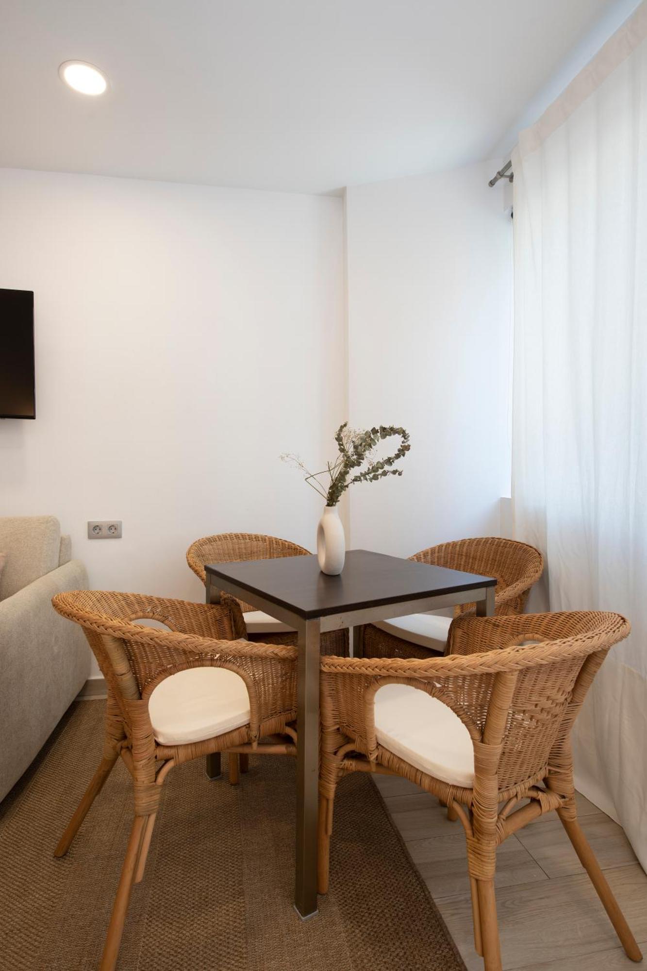 Aparthotel Centric Castelldefels Eksteriør billede