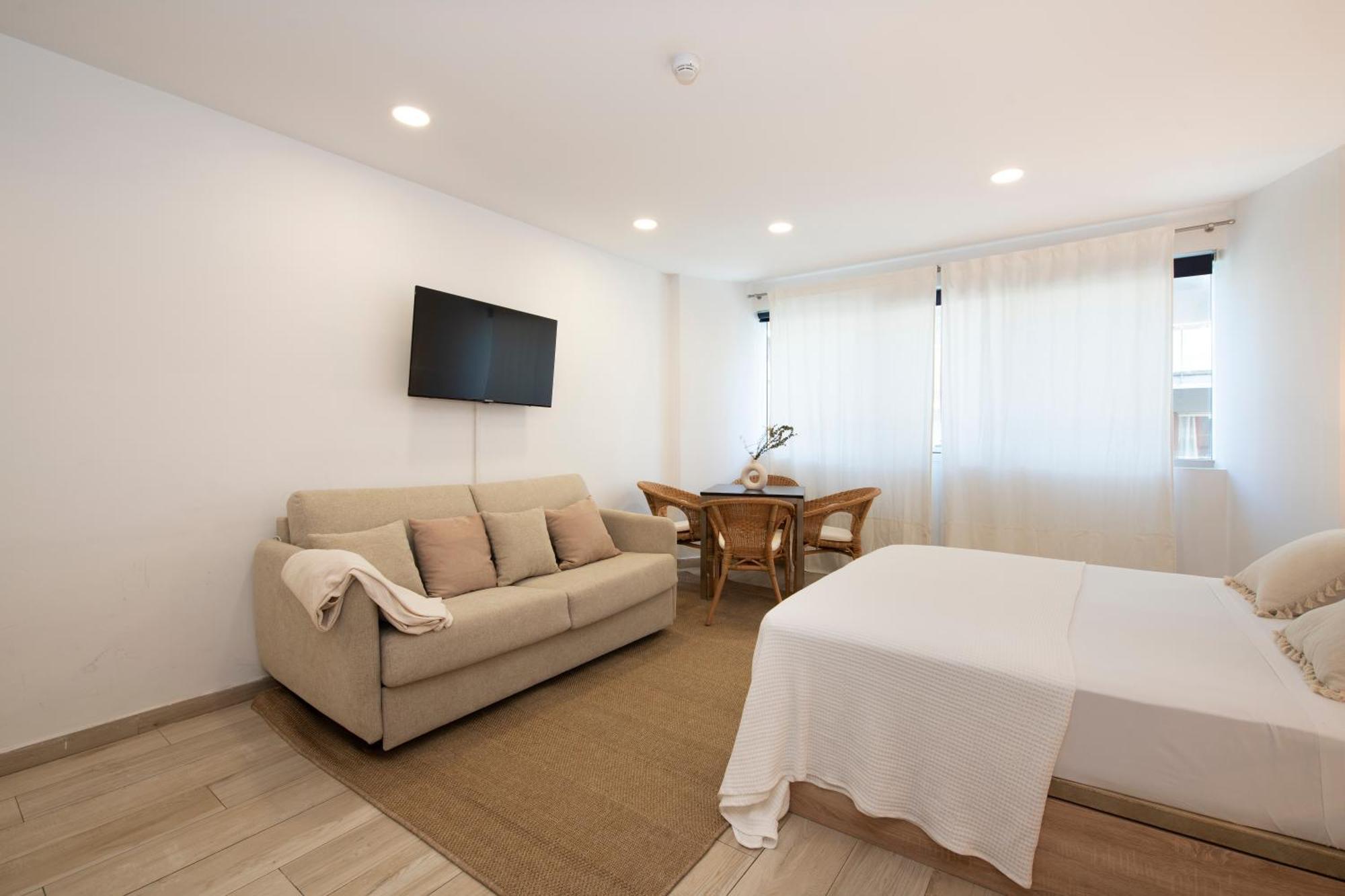 Aparthotel Centric Castelldefels Eksteriør billede